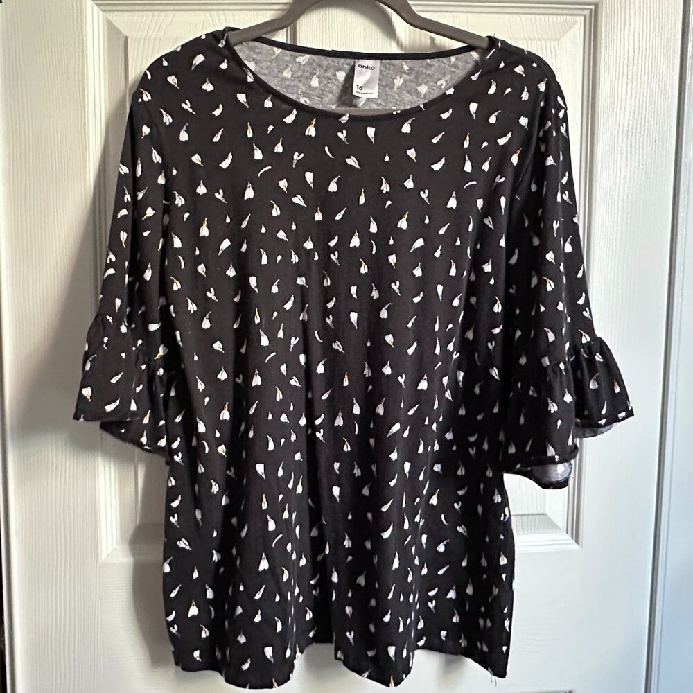 Anko Women's 16 Ruffle 1/2 Sleeve Floral Pattern Dark Gray 100% Cotton T-shirt